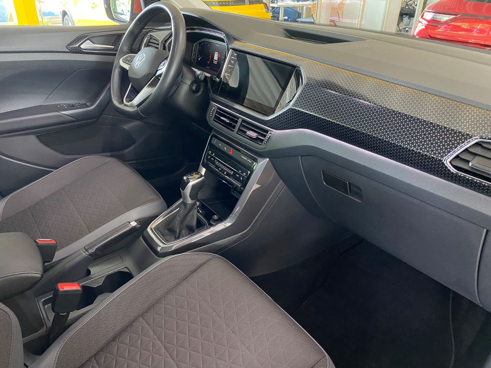 Volkswagen T-Cross Style - Samsaru's Car Outlet