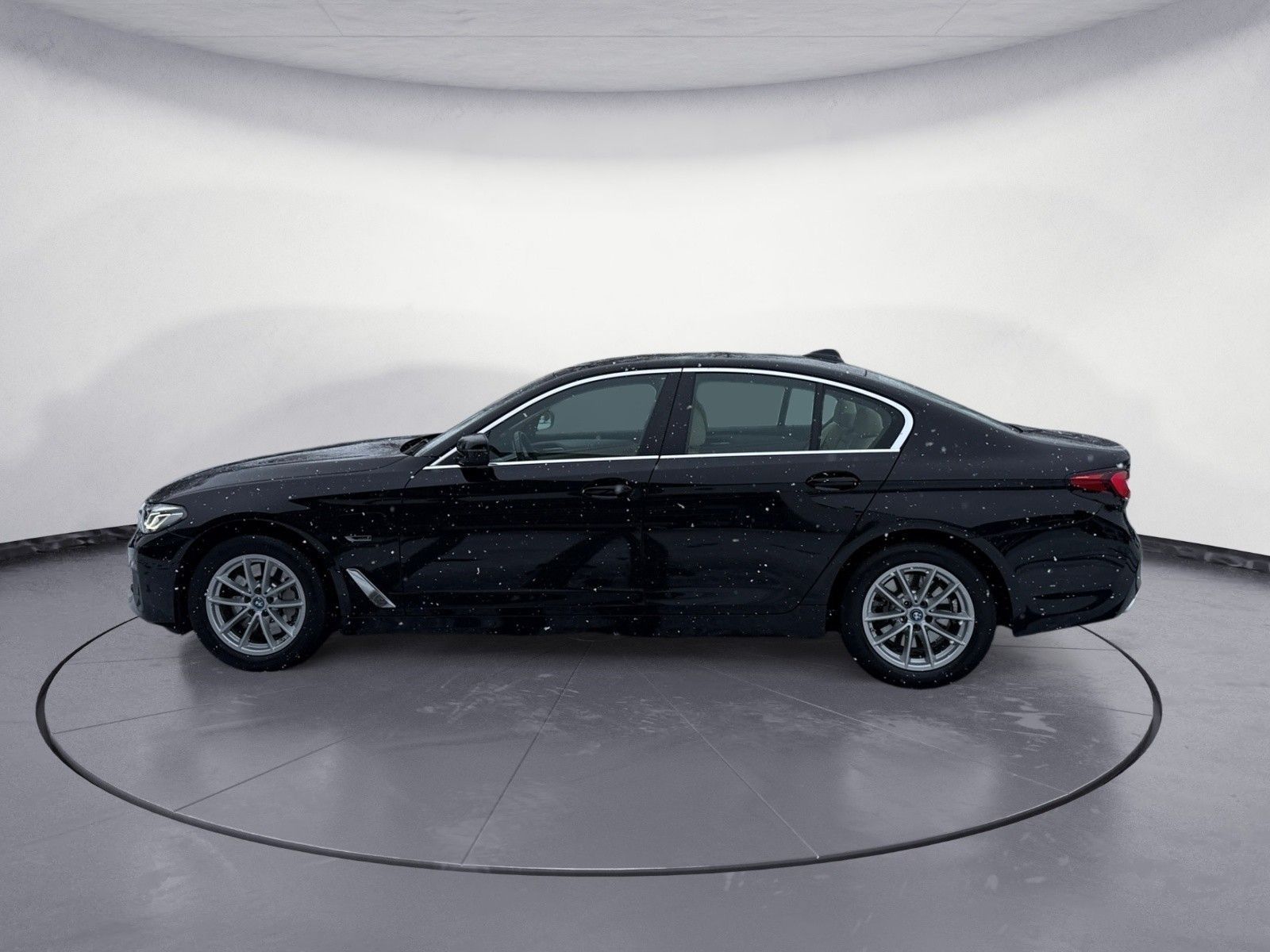 BMW 530e xDrive Navi Kima Leder PDC AHK Harman K. DA