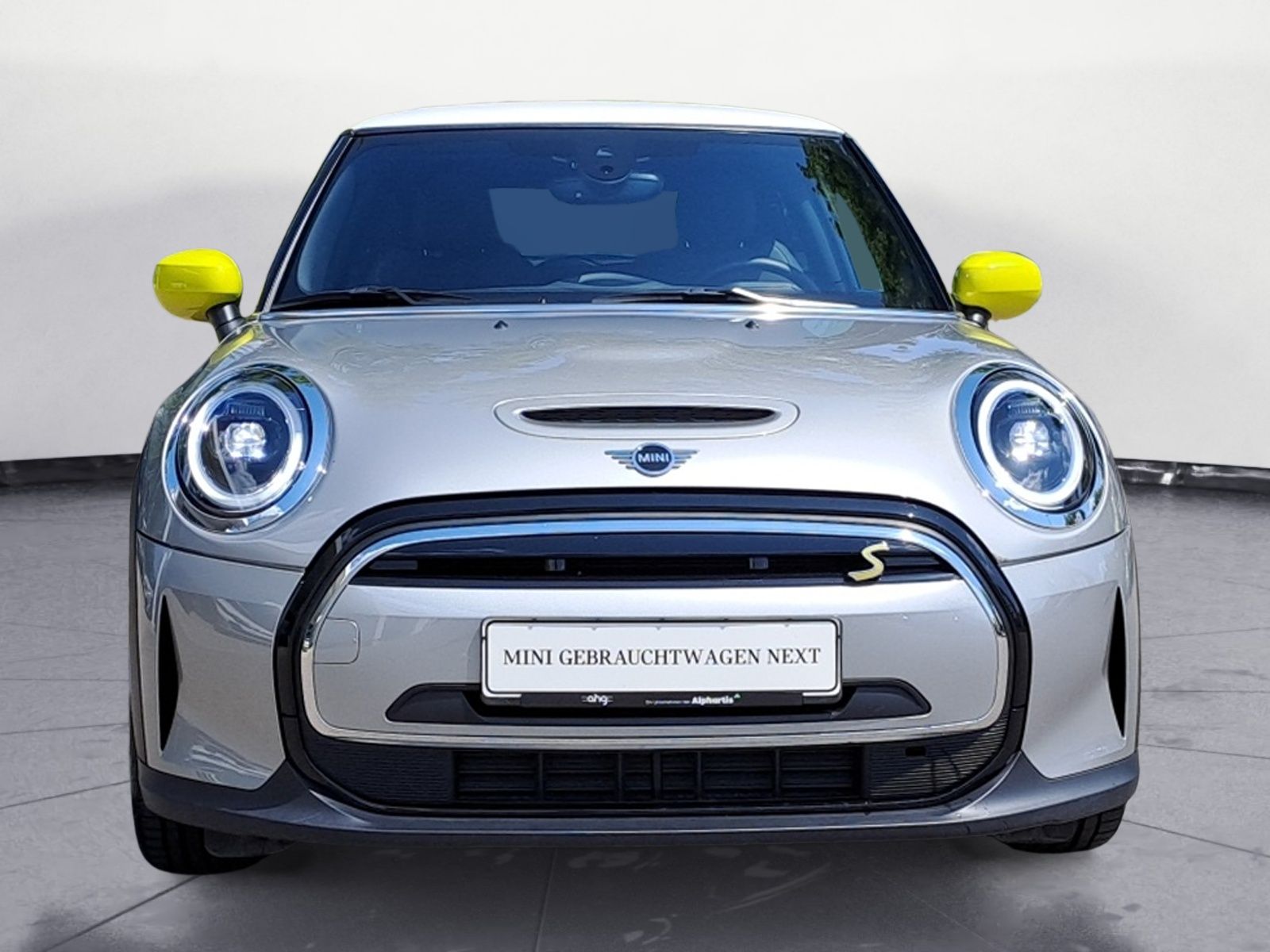 MINI Cooper SE - Samsaru's Car Outlet