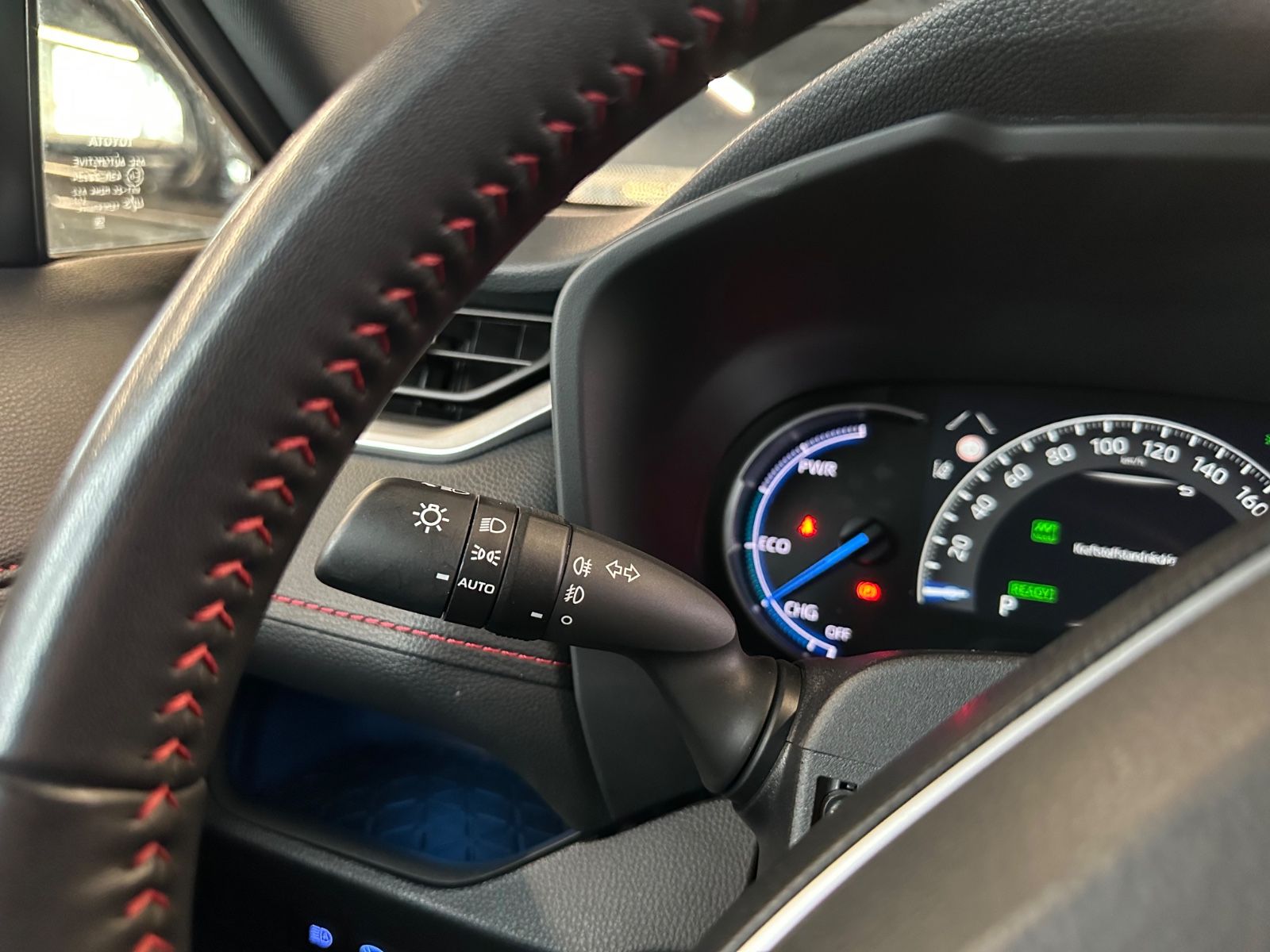 Toyota RAV4 Plug-in Hybrid 4x4 - Samsaru's Car Outlet