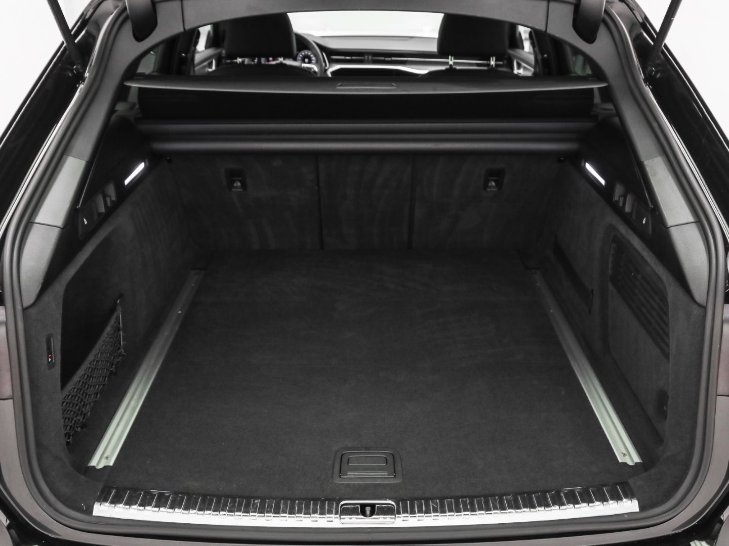 Audi A6 Avant 40 TDI quattro Sport - Samsaru's Car Outlet
