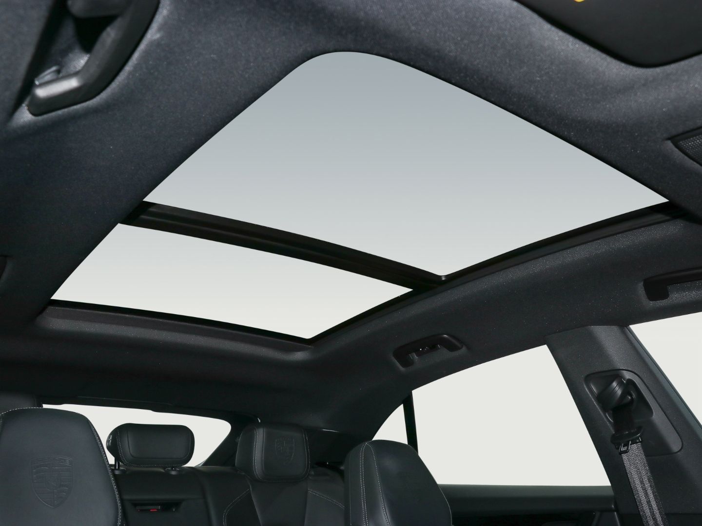Porsche Macan 4 HA-Lenkung LED-Matrix Surround-View BOSE