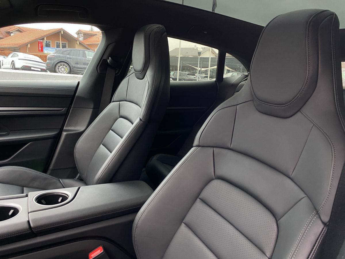 Porsche Taycan 4 Cross Turismo | Hinterachslenkung |