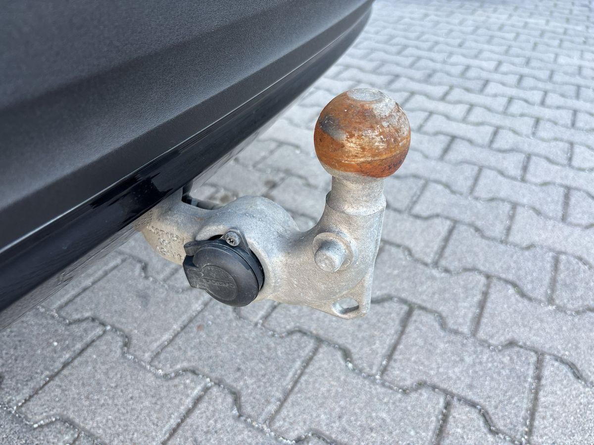 Volvo XC40 T4 Recharge R Design Expression AHK LHZ SHZ