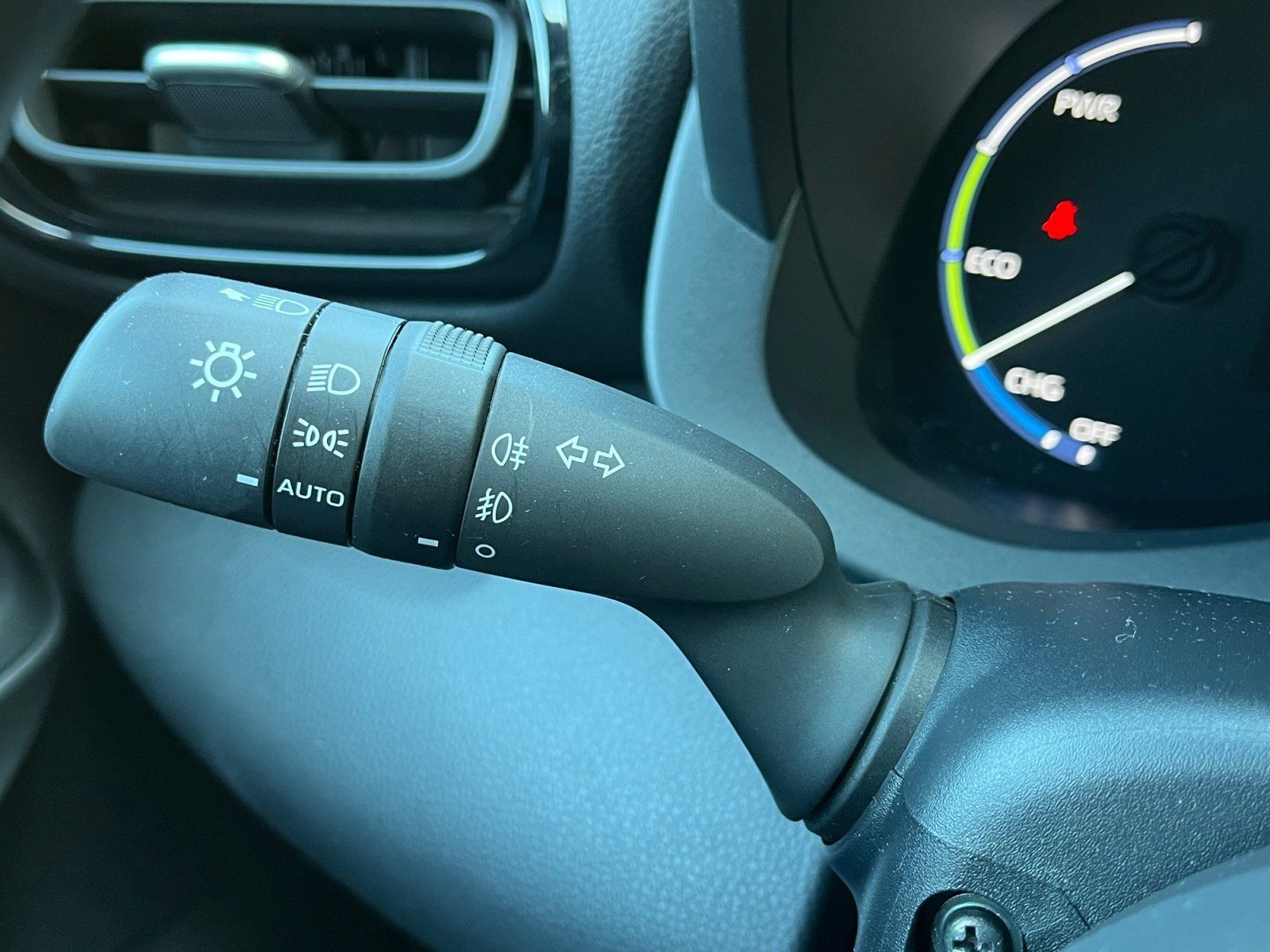 Toyota Yaris Cross Hybrid ACC+Navi+Kamera+Winterpak