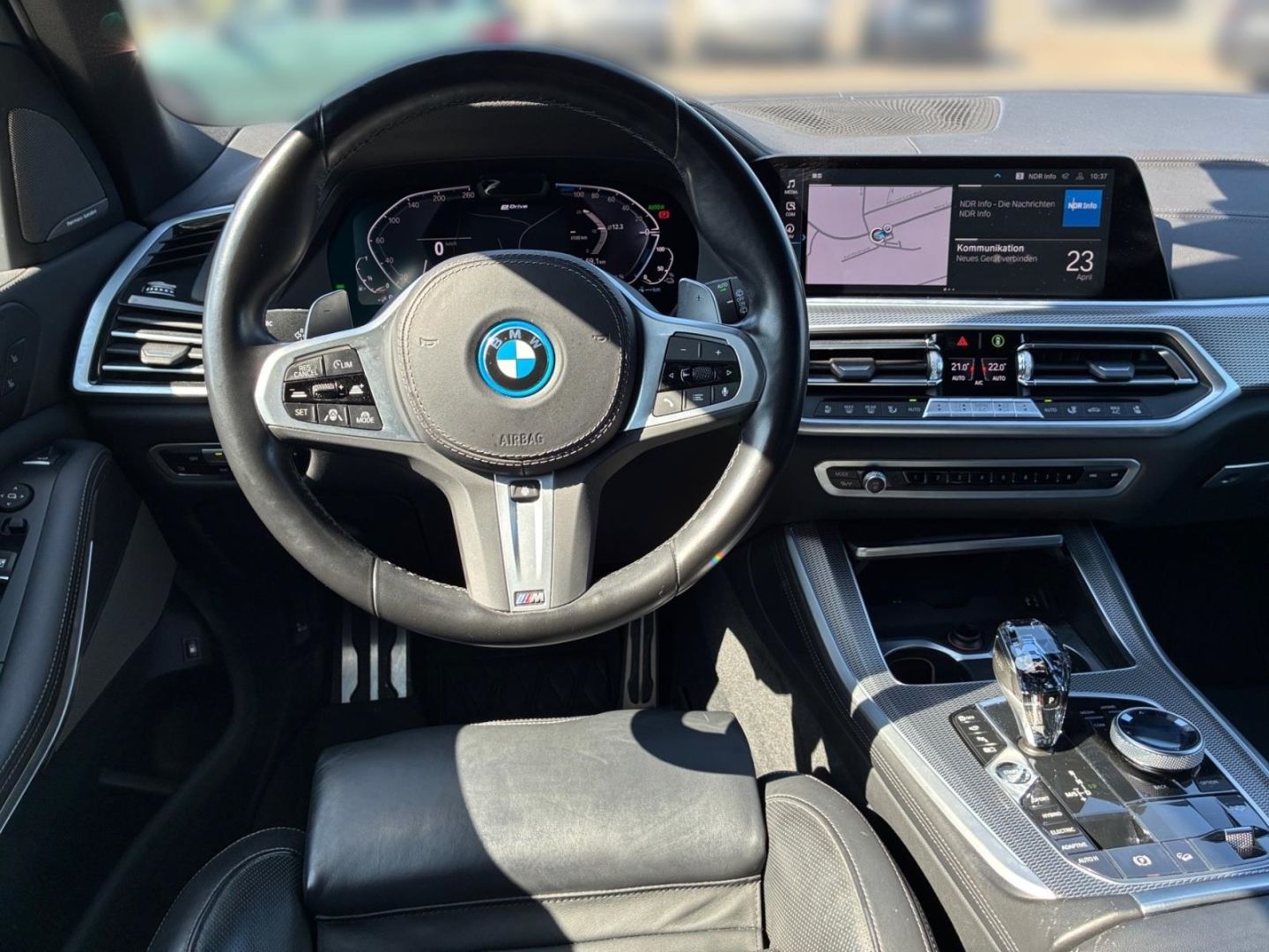 BMW X5 XDRIVE45E M SPORT PAKET HuD MASSAGE LASER AHK