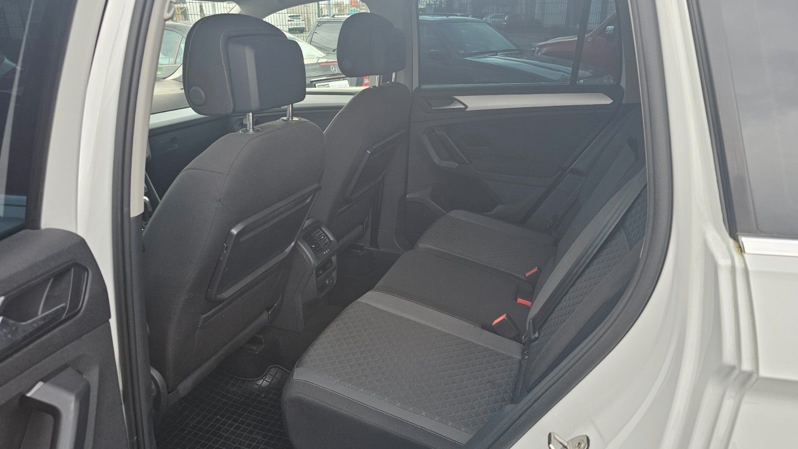 Volkswagen Tiguan Comfortline - Samsaru's Car Outlet