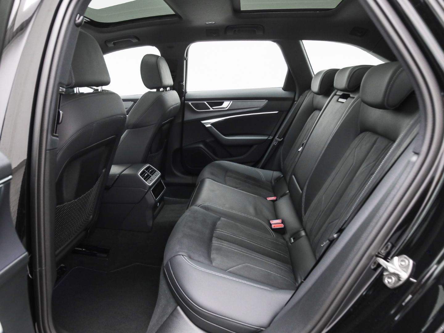 Audi A6 Avant 45 TFSI Sport - Samsaru's Car Outlet