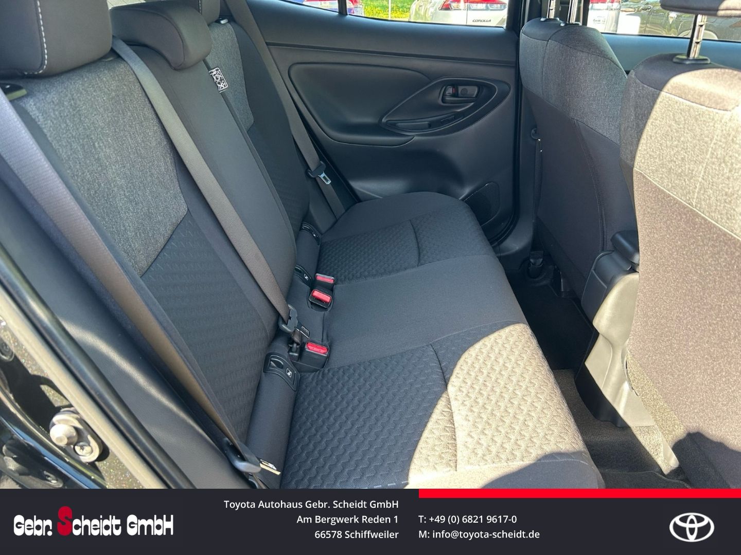 Toyota Yaris Cross Hybrid 1,99% Finanzierung Team D 1.5