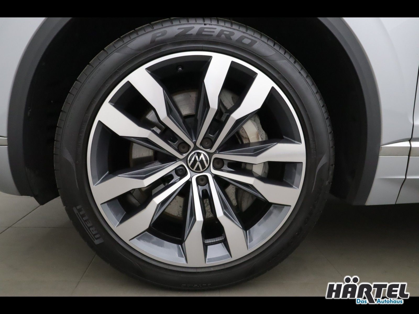 Volkswagen TOUAREG ELEGANCE EHYBRID 3.0 V6 TSI TIPTRONIC - Samsaru's Car Outlet