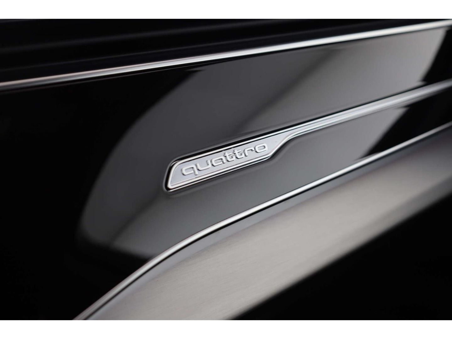 Audi Q7 50 TDI quattro S line LP: 122.810,- /B&O Prem