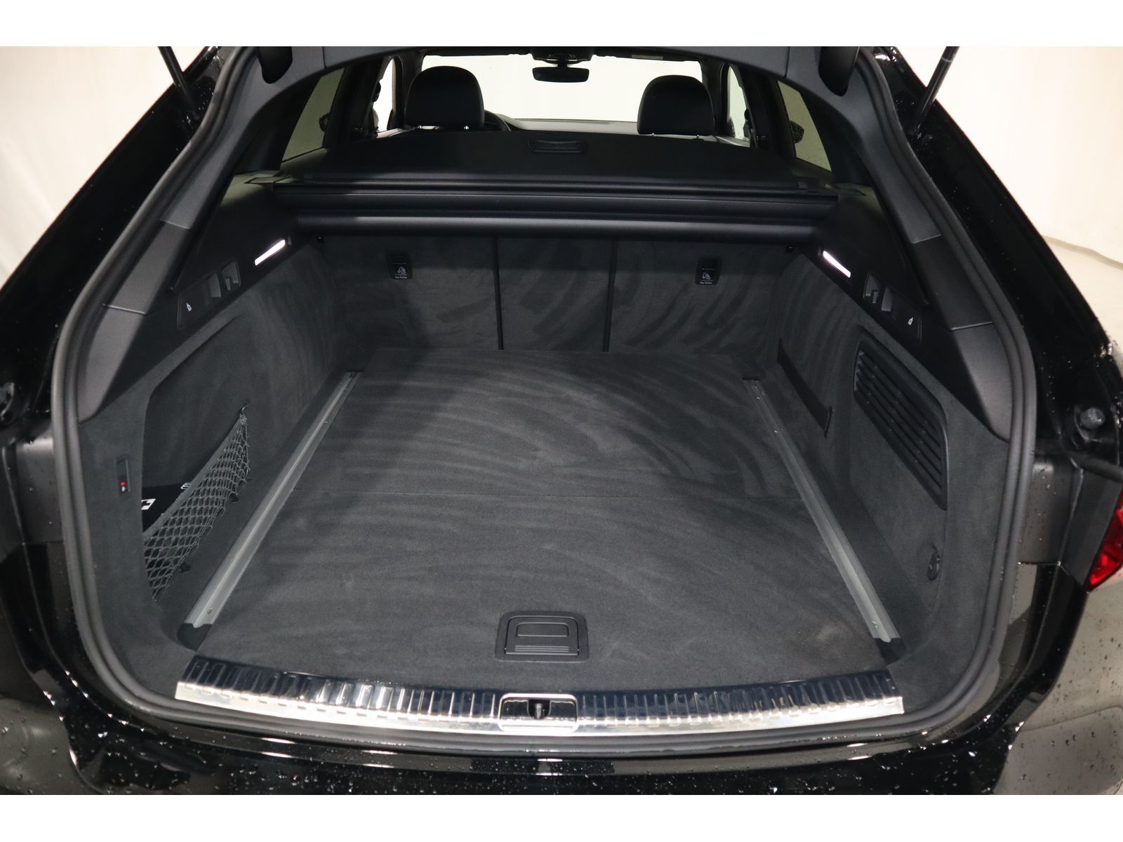 Audi A6 Avant 35 TDI advanced - Samsaru's Car Outlet