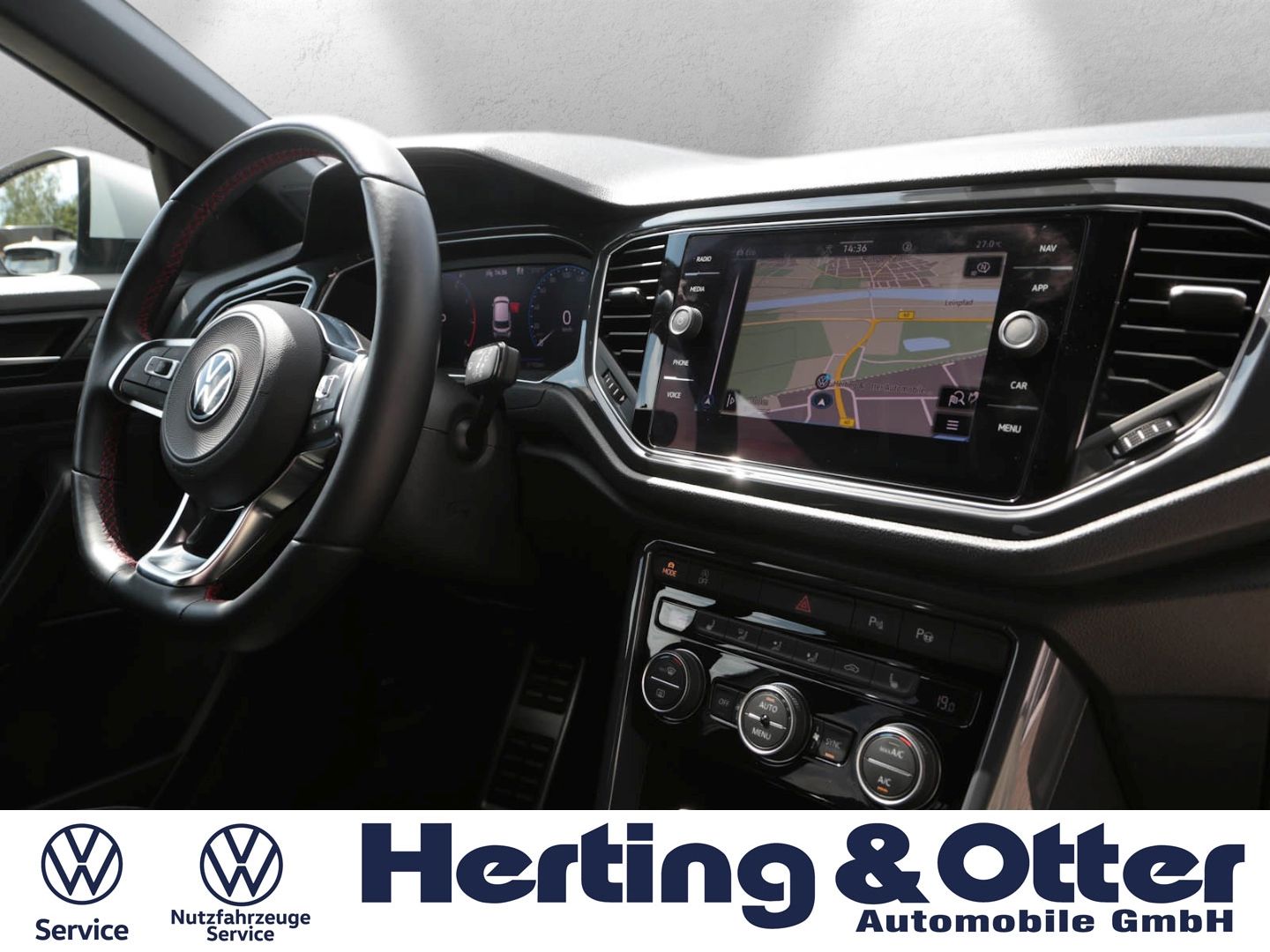 Volkswagen T-Roc R-Line - Samsaru's Car Outlet
