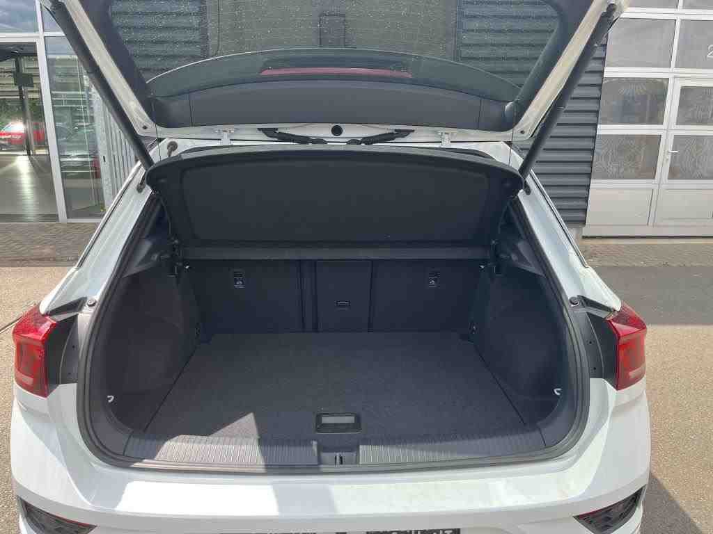 Volkswagen T-ROC 1.5 TSI DSG R-LINE - Samsaru's Car Outlet
