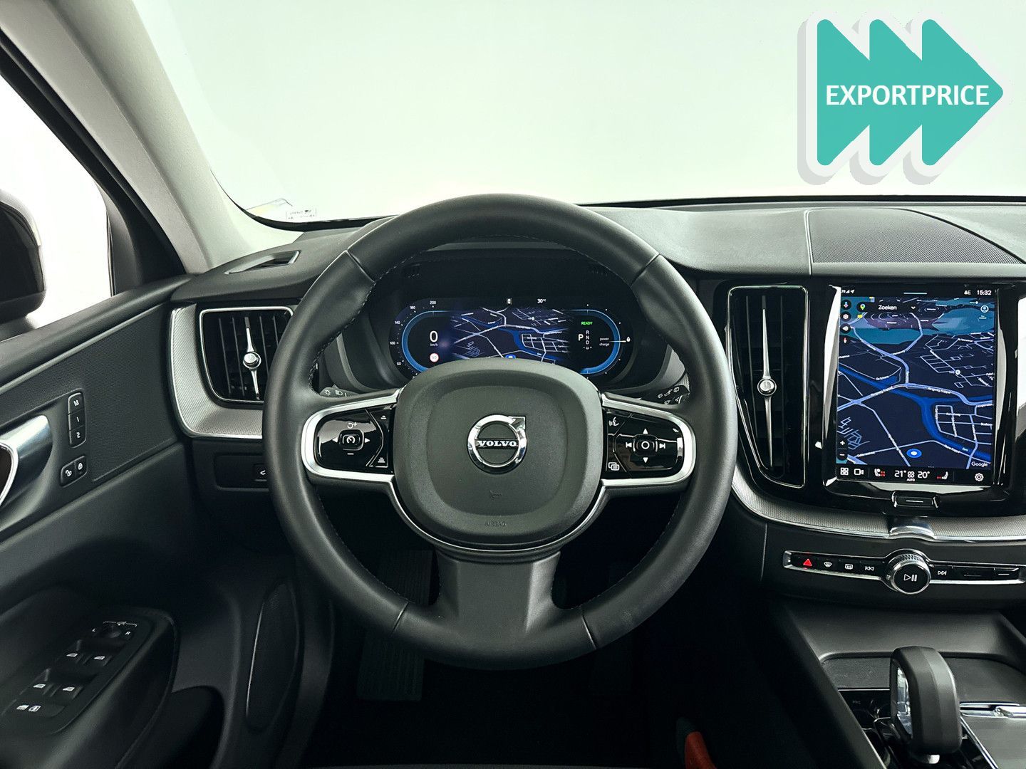 Volvo XC60 T6 Plug-in hybrid AWD Plus Dark | panorama