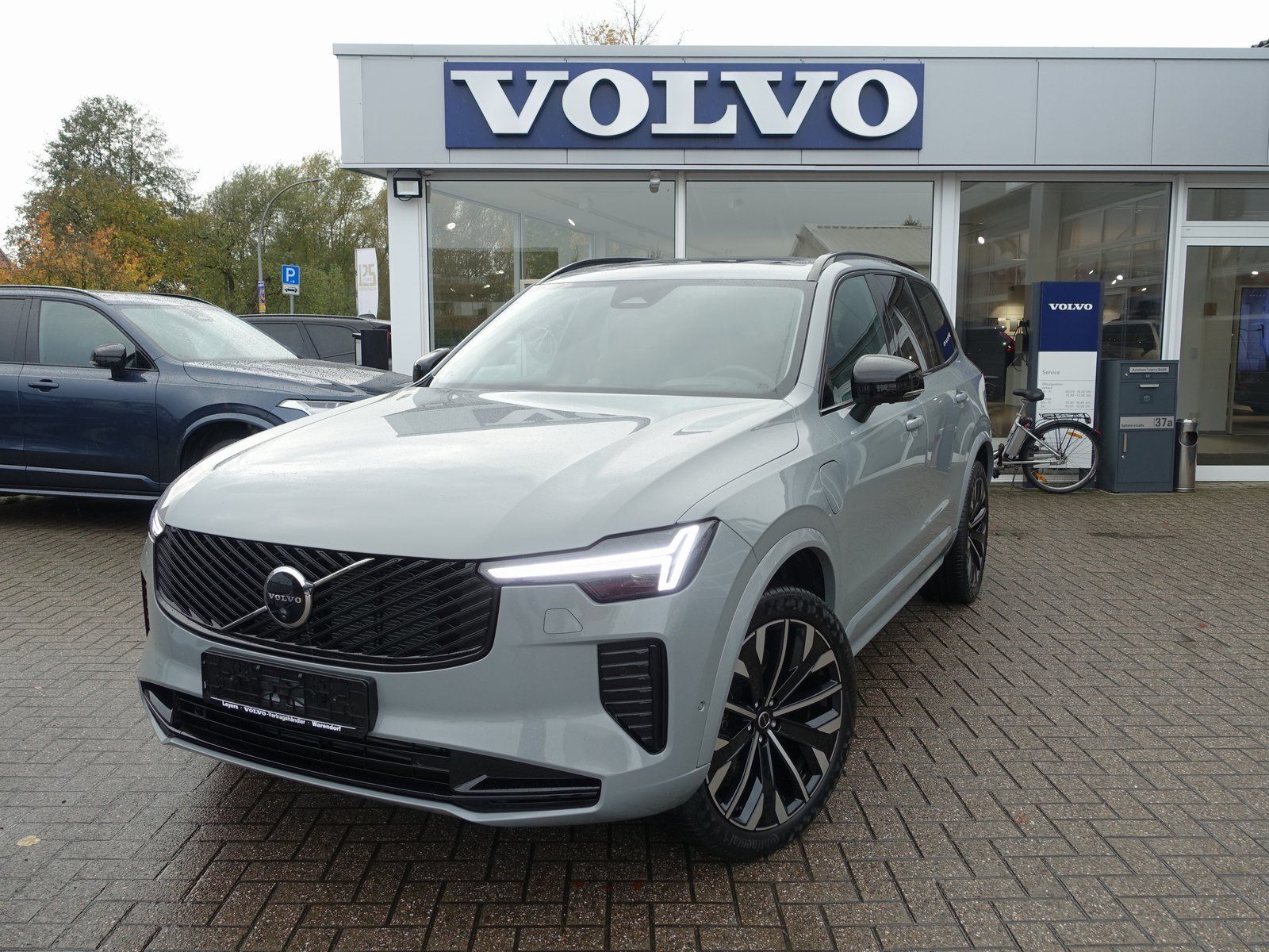 Volvo XC90 Plus Dark T8 AWD B&W/HUD/PANO/FOUR-C/360°