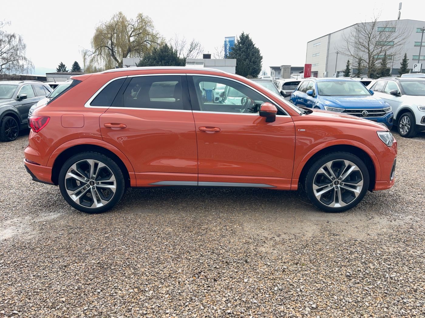 Audi Q3 S line TDI S tronic Kamera/Pano/AHK/ACC/LED
