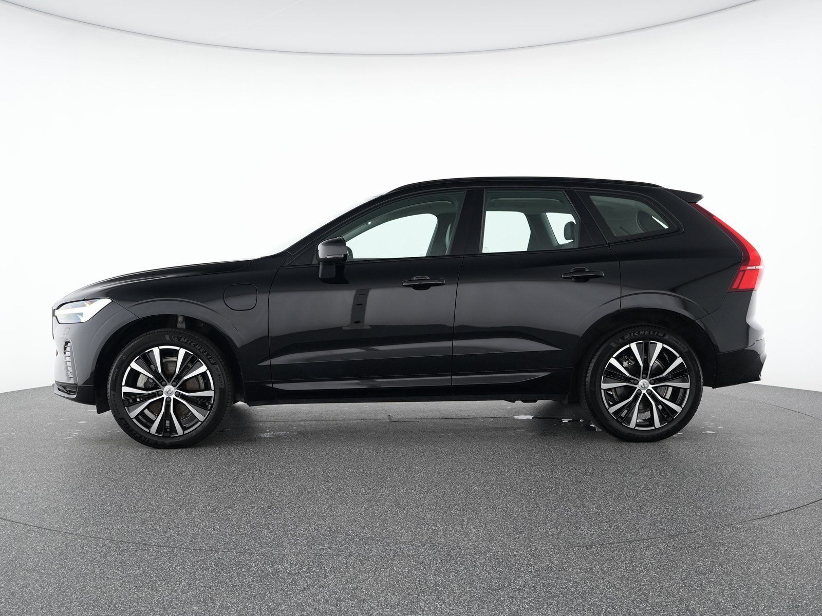 Volvo XC60 T8 Recharge Ultimate Dark 20"+AHK+STANDHZG