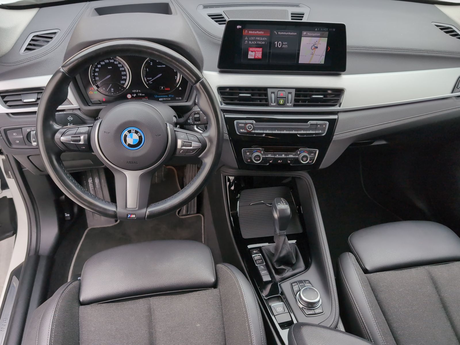 BMW X1 xDrive25e Sport Line - Samsaru's Car Outlet
