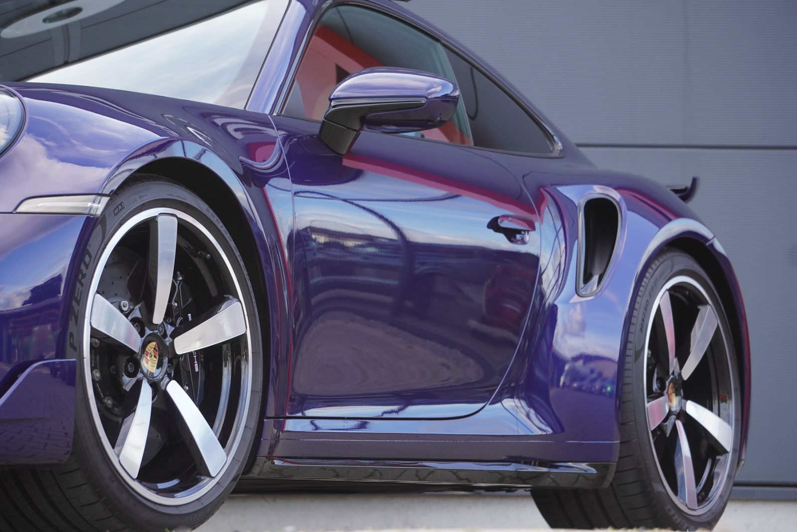 Porsche 992 Turbo S Sport Design - Samsaru's Car Outlet