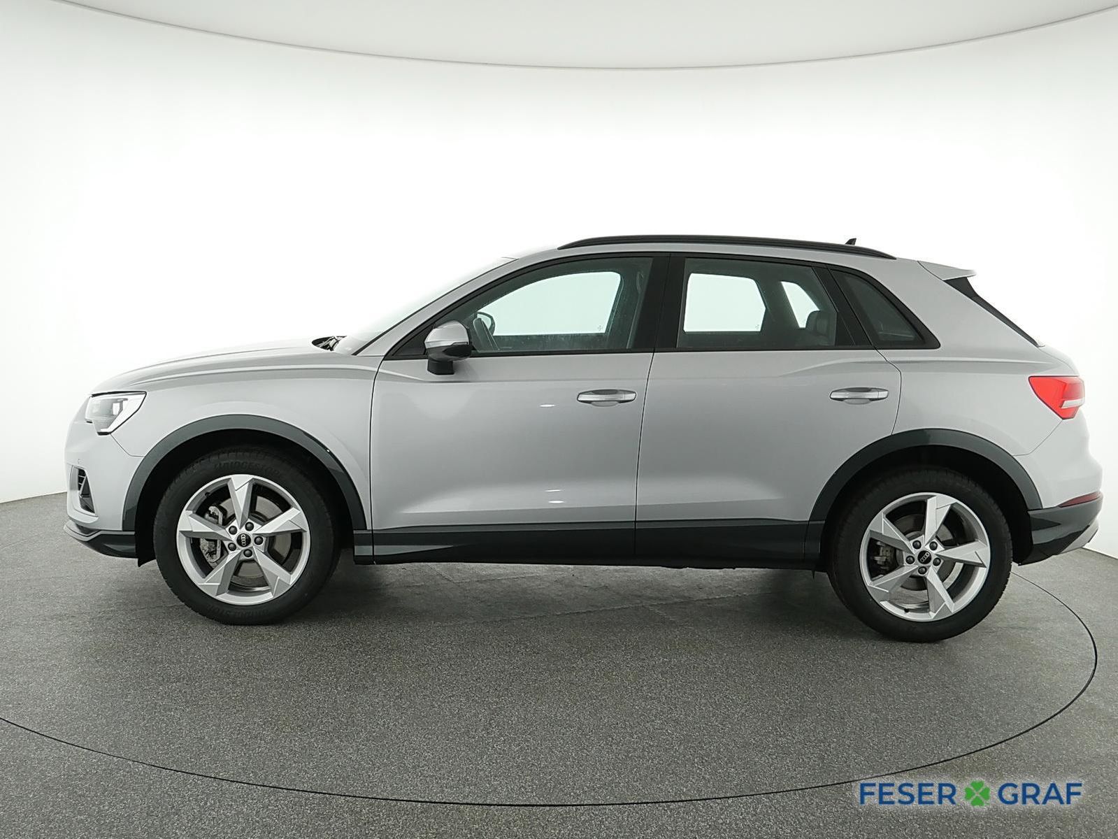 Audi Q3 advanced 40 TDI qu - Samsaru's Car Outlet