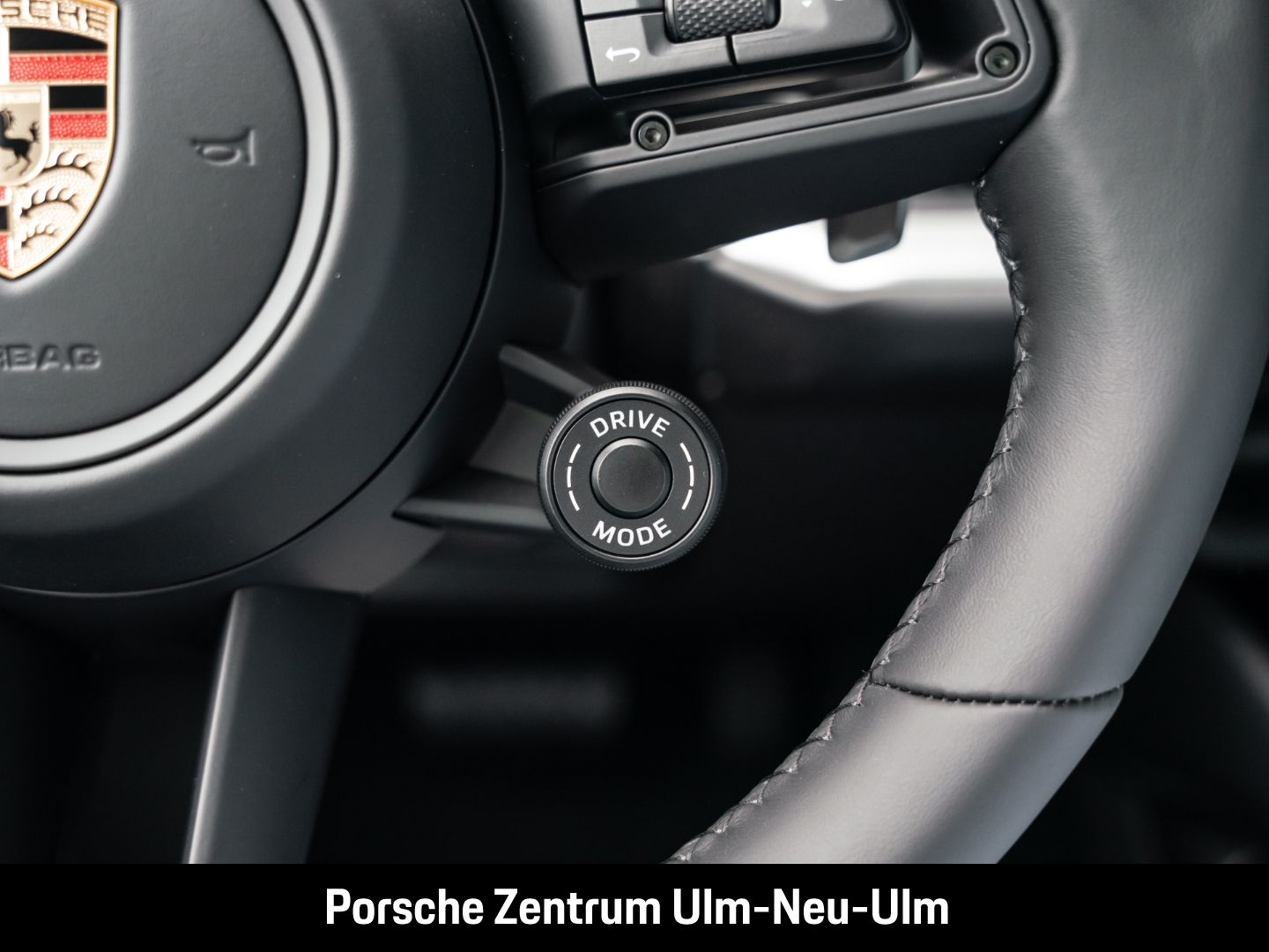 Porsche Cayenne Coupe InnoDrive Surround-View LED-Matrix