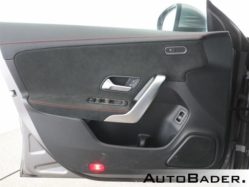 Mercedes-Benz CLA 35 4M Coupé - Samsaru's Car Outlet