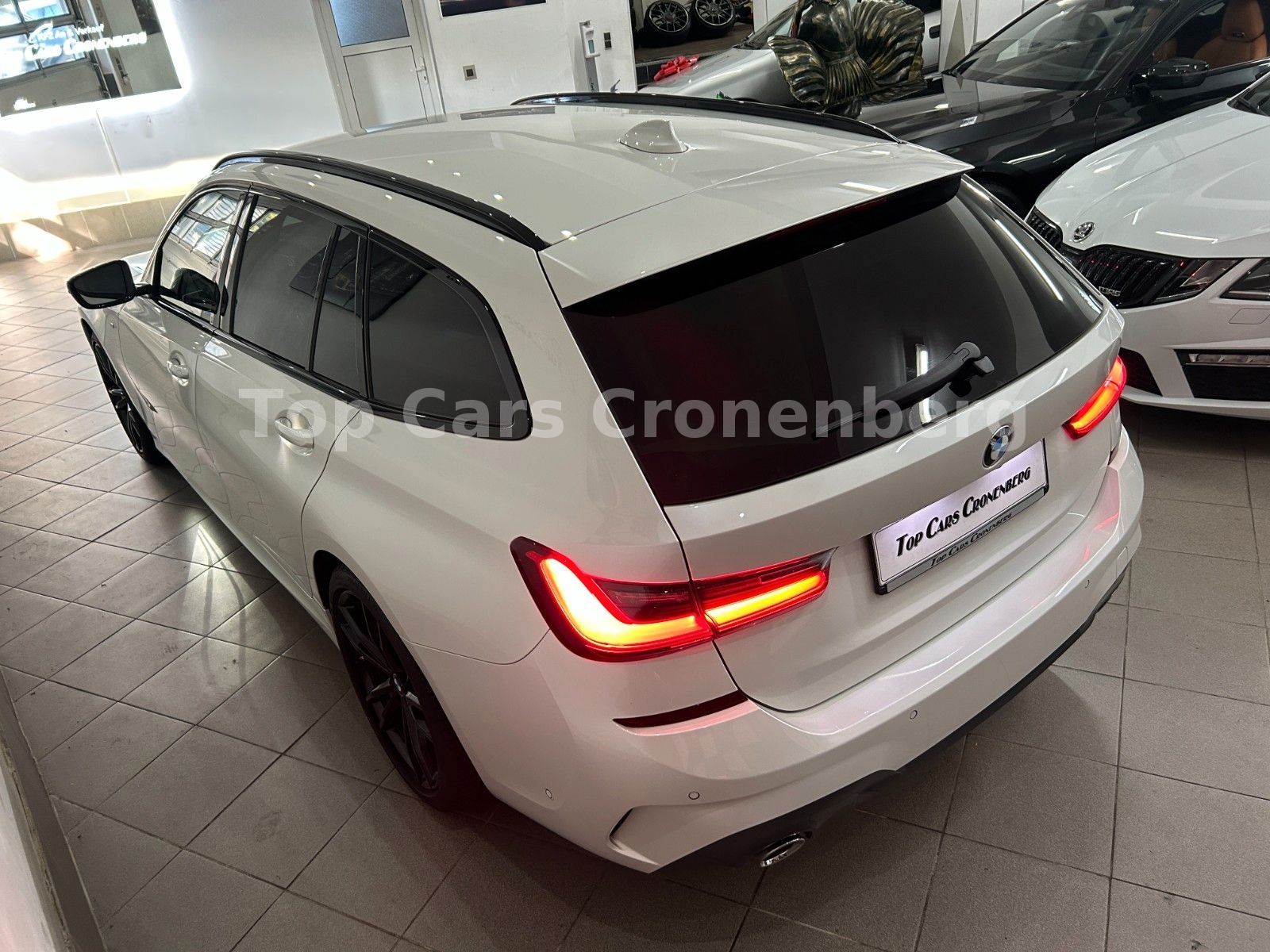 BMW 320d xDrive M Sportpaket - Samsaru's Car Outlet