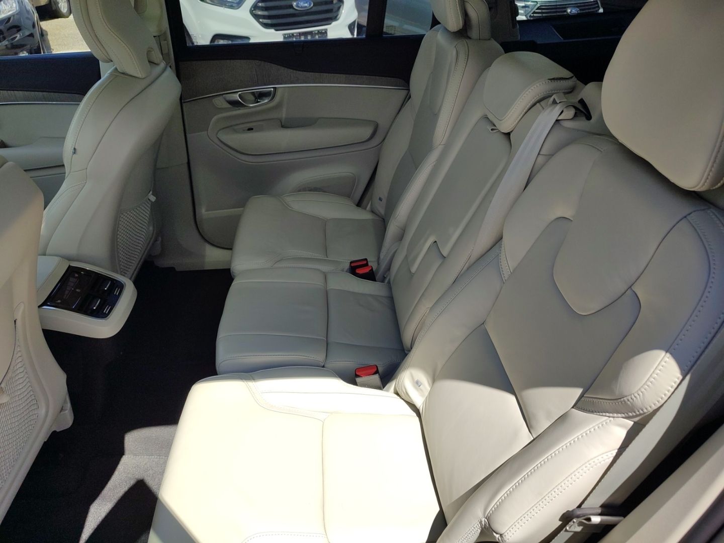 Volvo XC90 Ultimate Bright AWD 7-Sitzer HUD Pano AD St