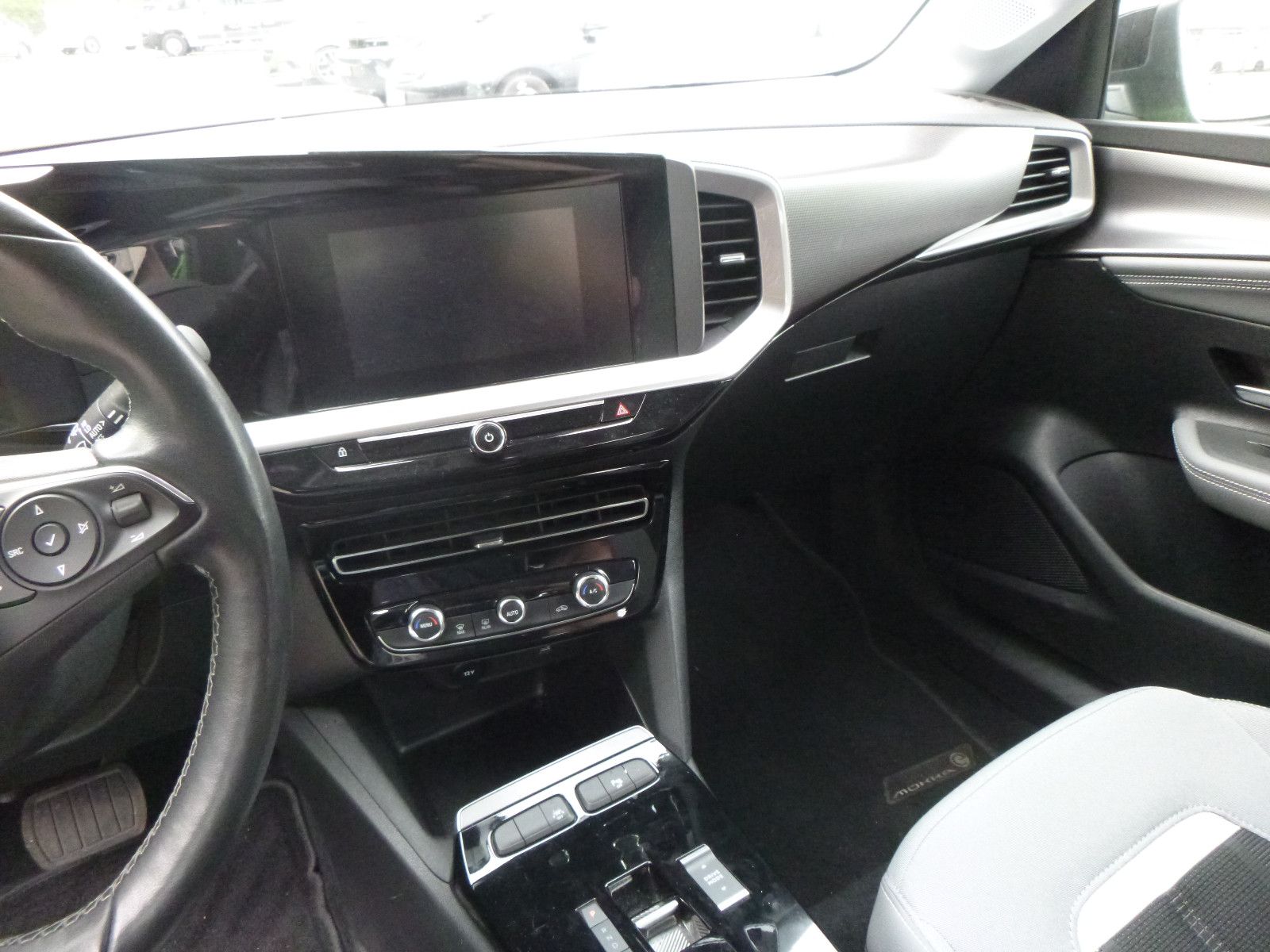 Opel Mokka-e Elegance - Samsaru's Car Outlet