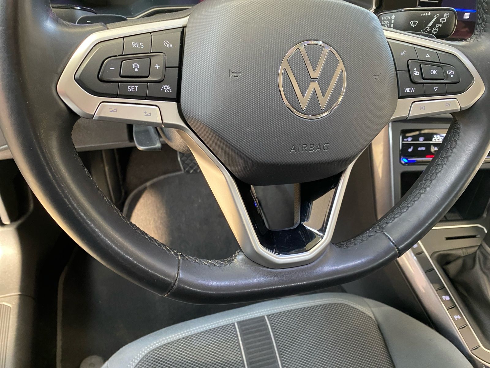 Volkswagen Polo VI Style 1.0 TSI - Samsaru's Car Outlet