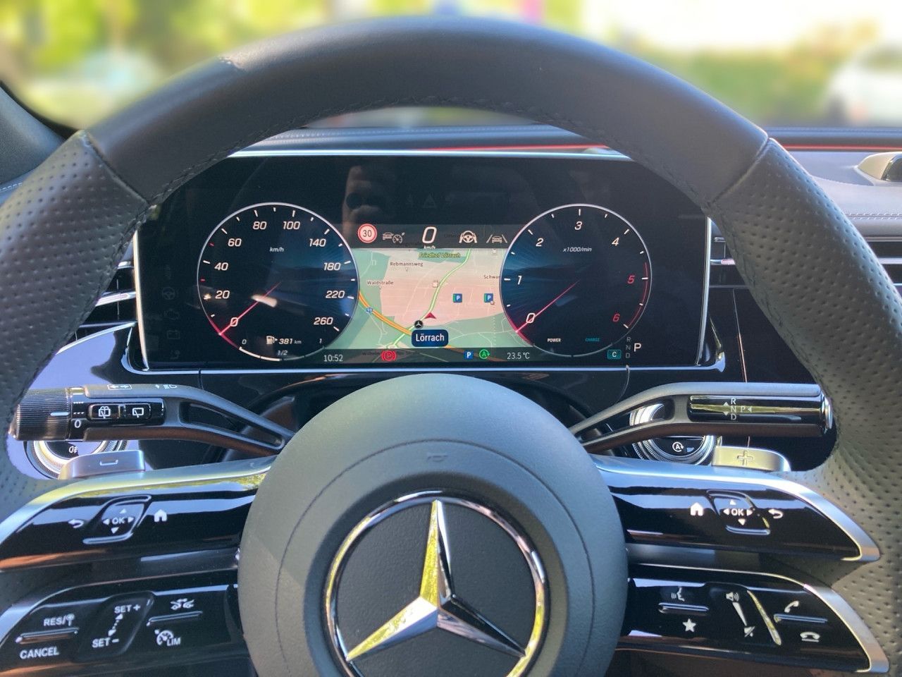 Mercedes-Benz E 450 d T 4Matic AMG+HUD+DIGITAL+AHK+PANO