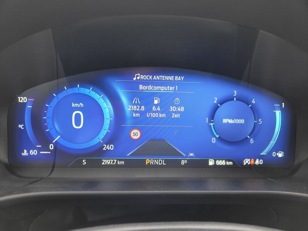 Ford Kuga 2.0 EcoBlue Aut. TITANIUM - Samsaru's Car Outlet