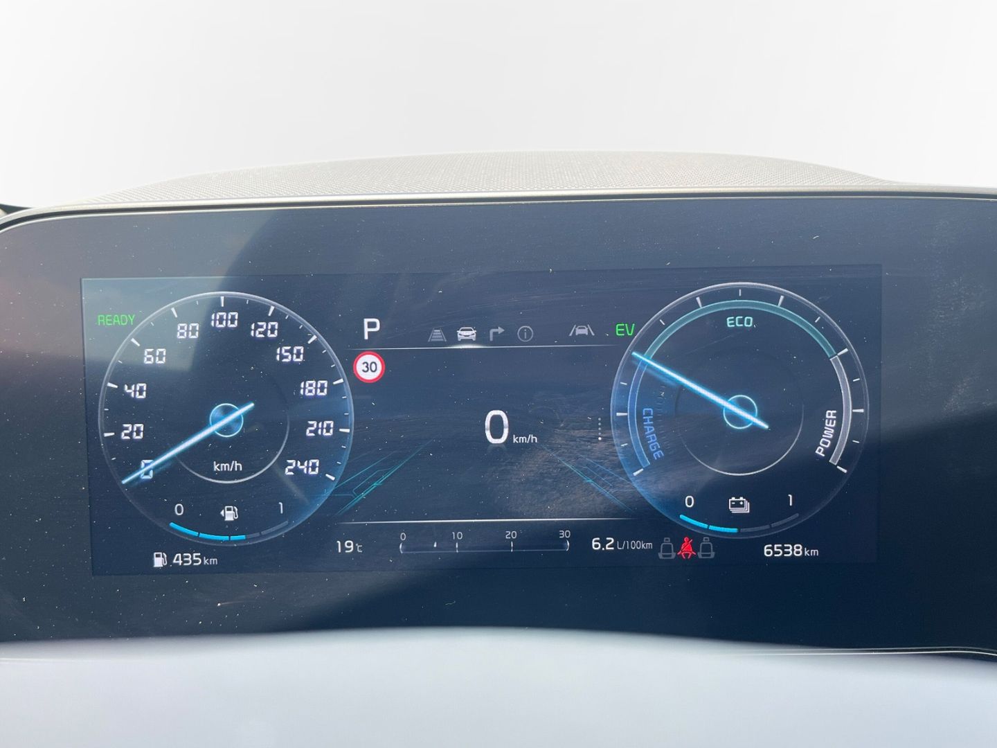 Kia Niro HEV Spirit 2WD - Samsaru's Car Outlet