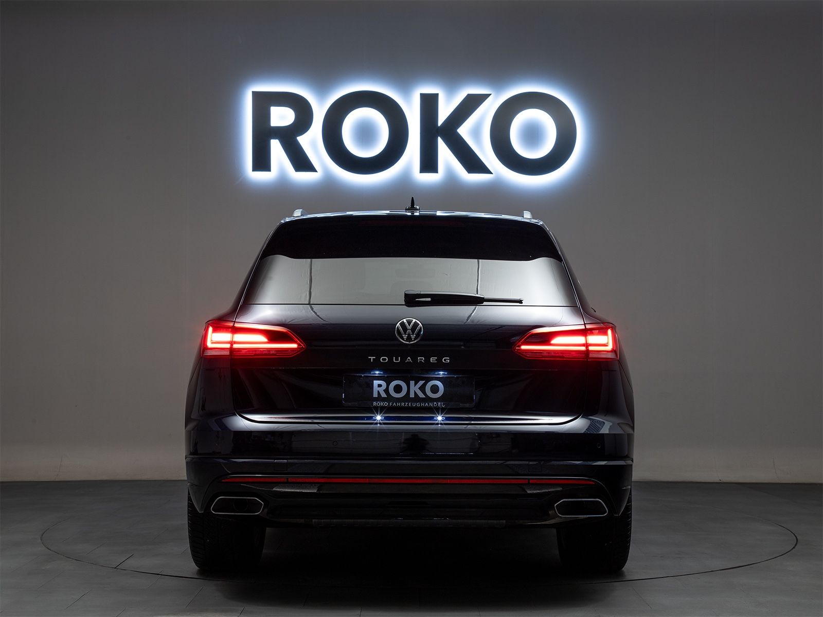 Volkswagen Touareg R-Line - Samsaru's Car Outlet