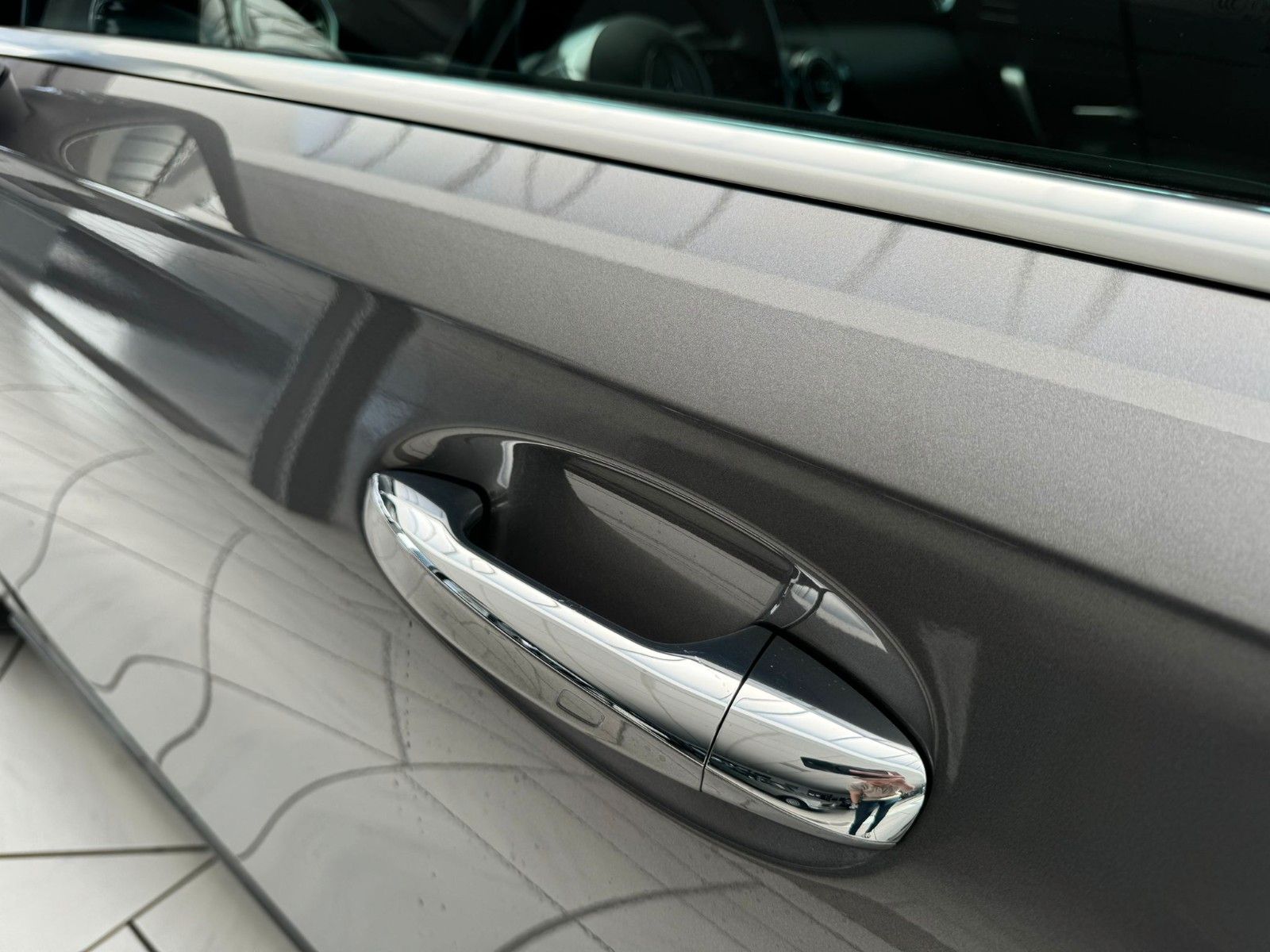Mercedes-Benz A200 Progressive Advanced Plus - Samsaru's Car Outlet