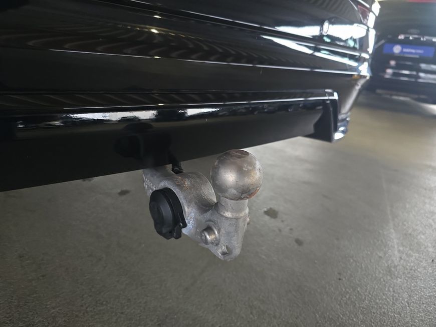 Volvo XC60 T8 AWD Recharge Geartronic R-Design