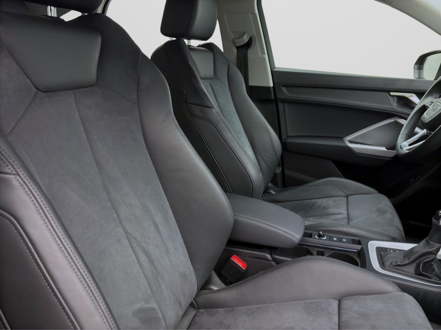 Audi Q3 Sportback 40 TDI Q S LINE - Samsaru's Car Outlet