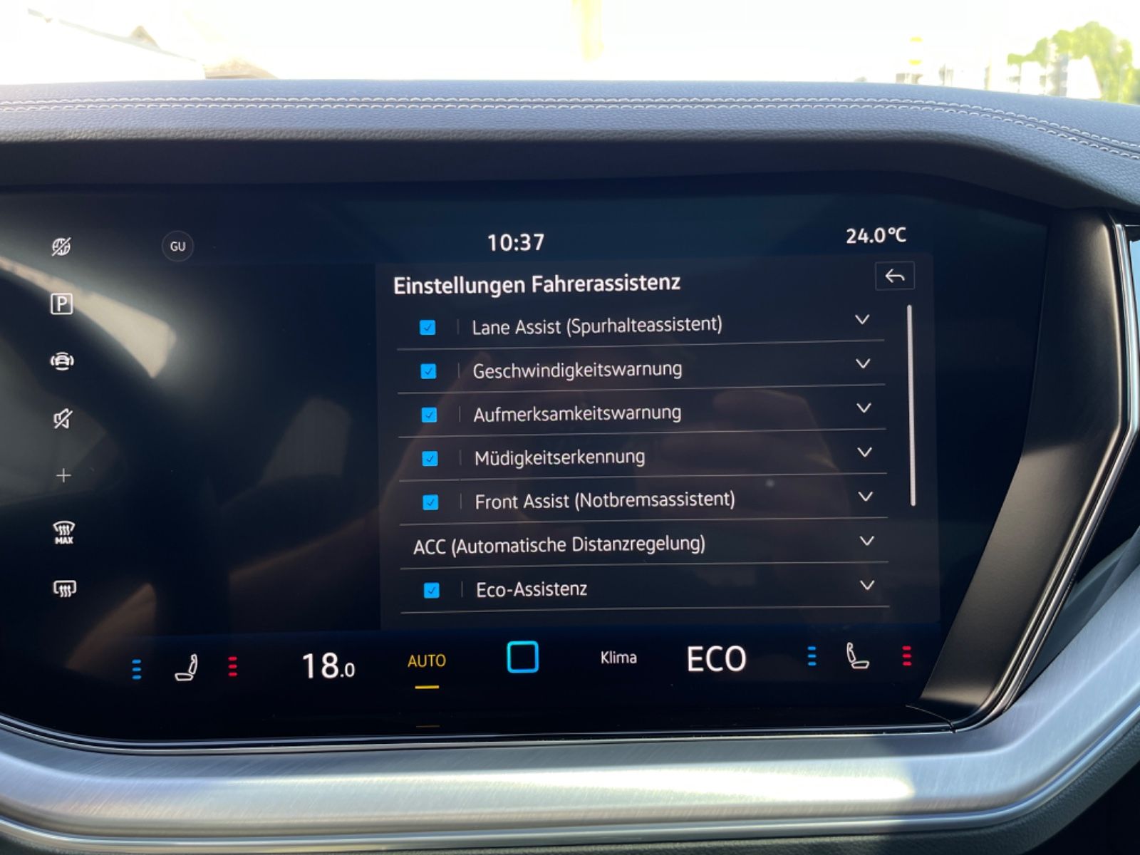 Volkswagen Touareg 3.0TDI R-Line Massage AHK Nachtsicht 360