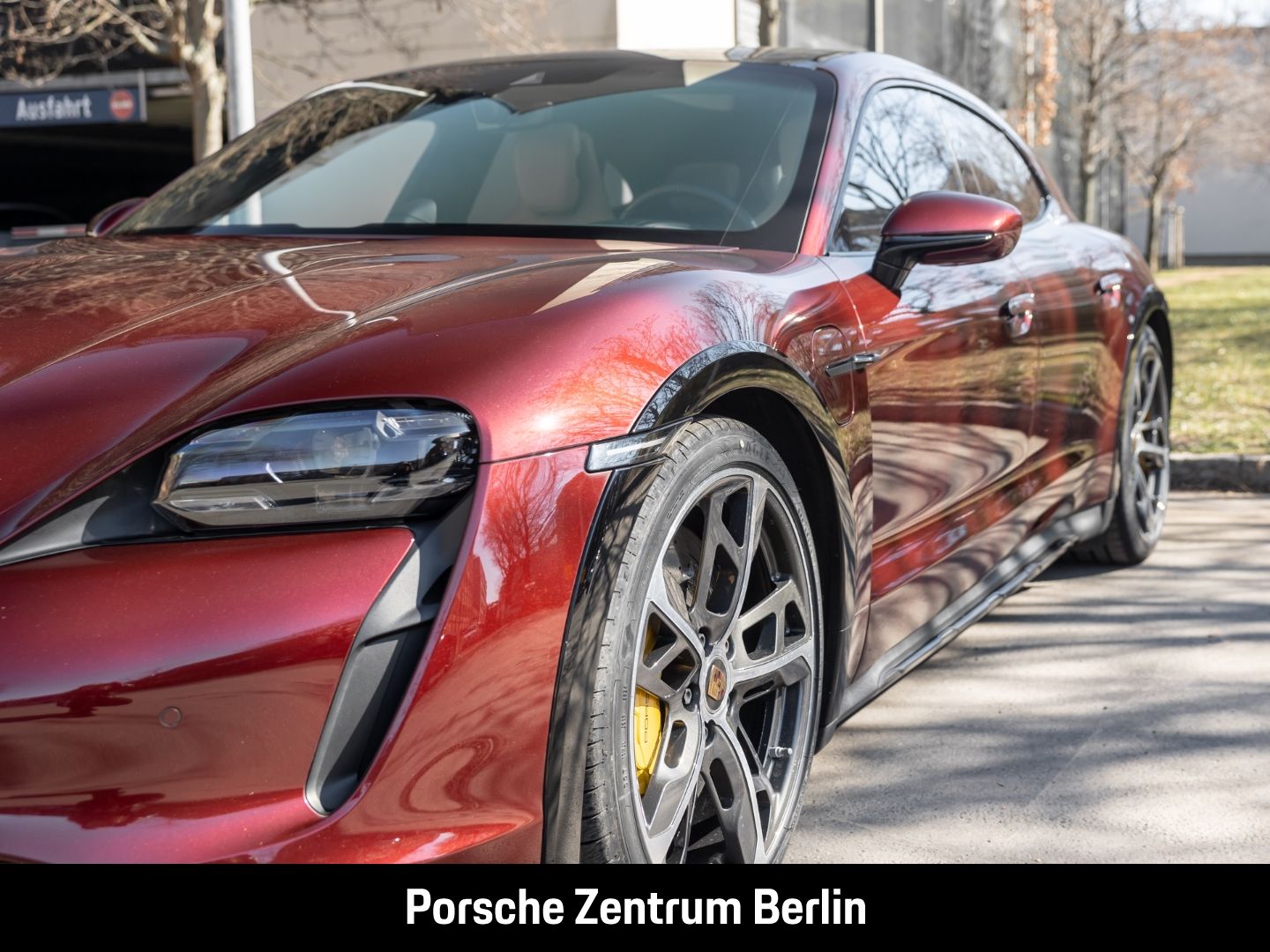 Porsche Taycan Turbo S Cross Turismo BOSE Surround-View