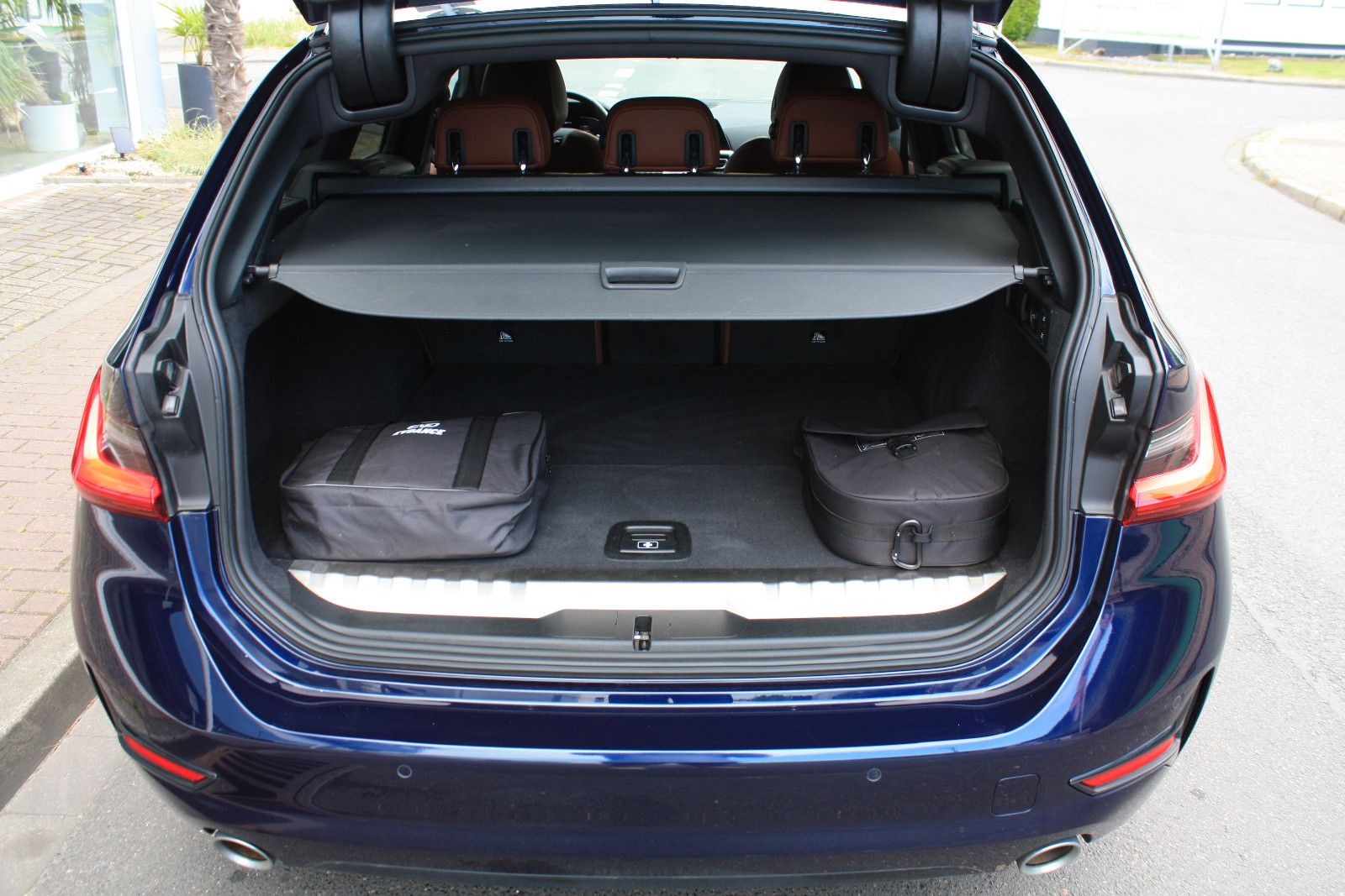 BMW 330 3 Touring 330 e xDrive Sport Line