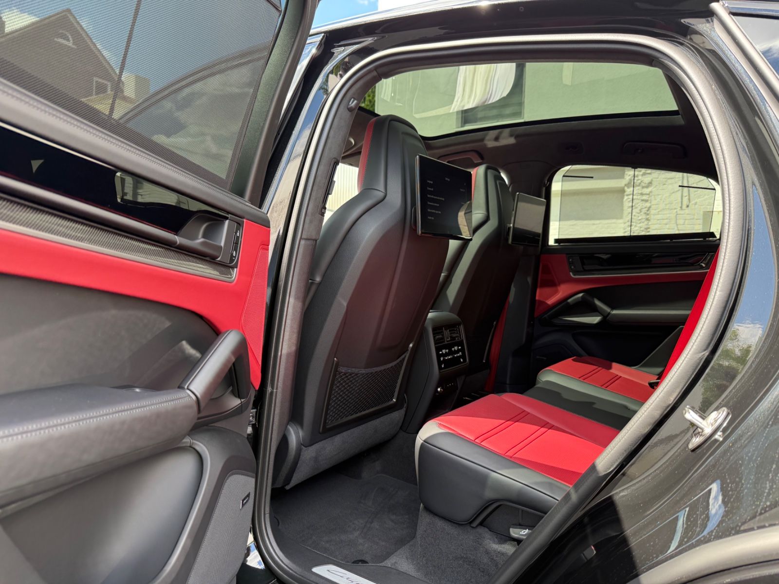 Porsche Cayenne E-Hybrid*Carbon*Hinterachslenkung*Sport*