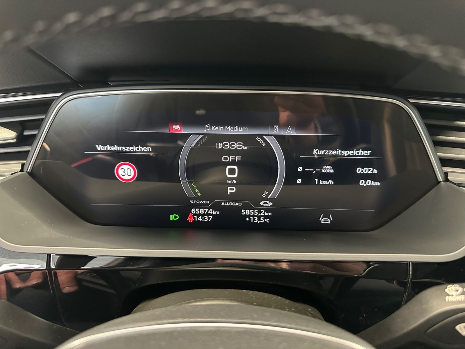 Audi e-tron 55 quattro S line Sline AHK AIR PAN MTX B