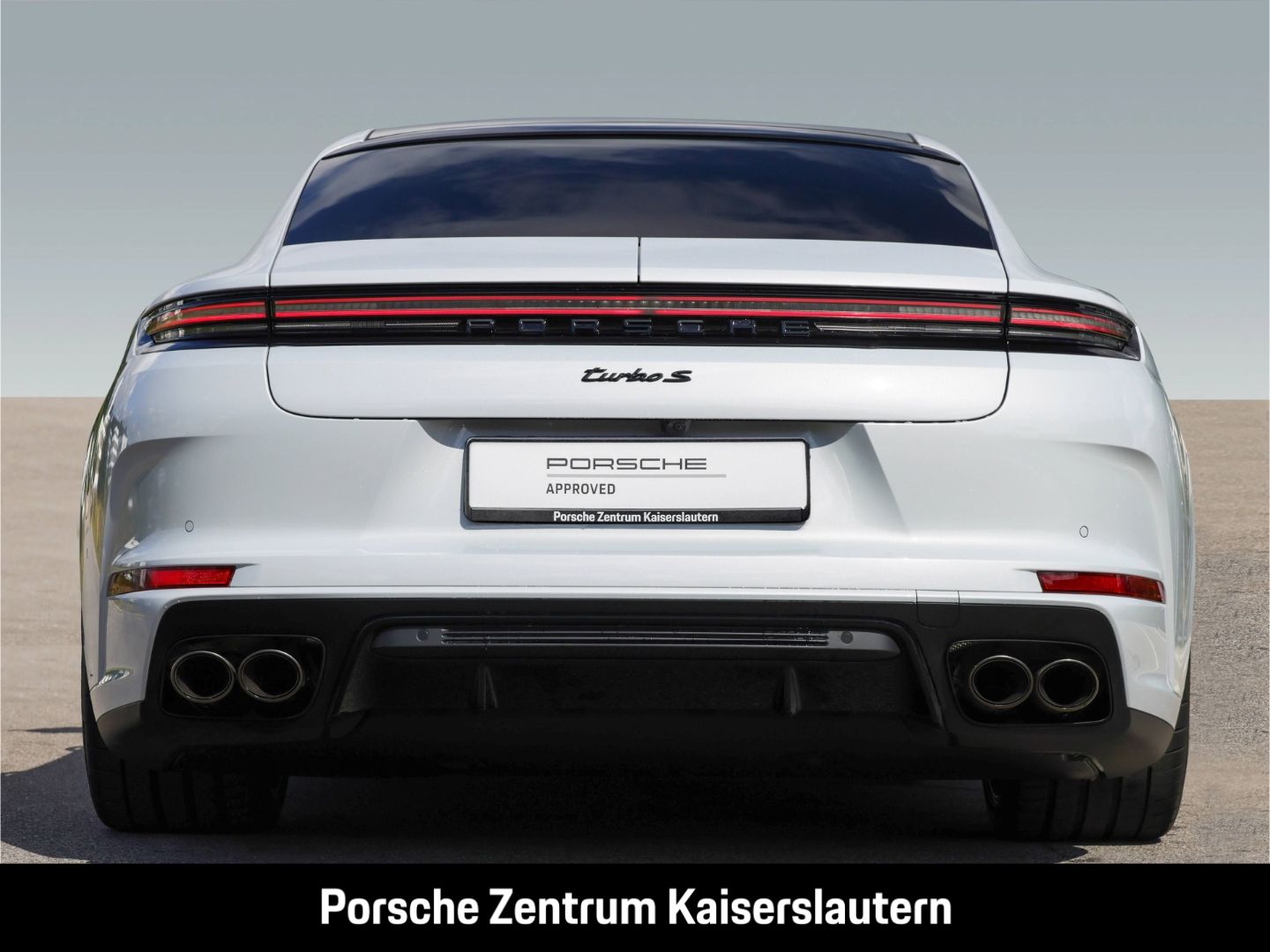 Porsche Panamera Turbo S E-Hybrid Burmester Clubleder
