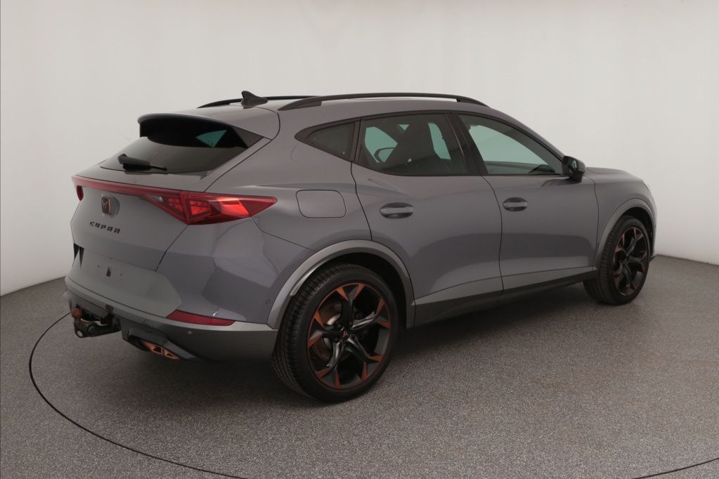 Cupra Formentor 1.4 TSI e-HYBRID AHK*Pano*RFK*PDC*NAV