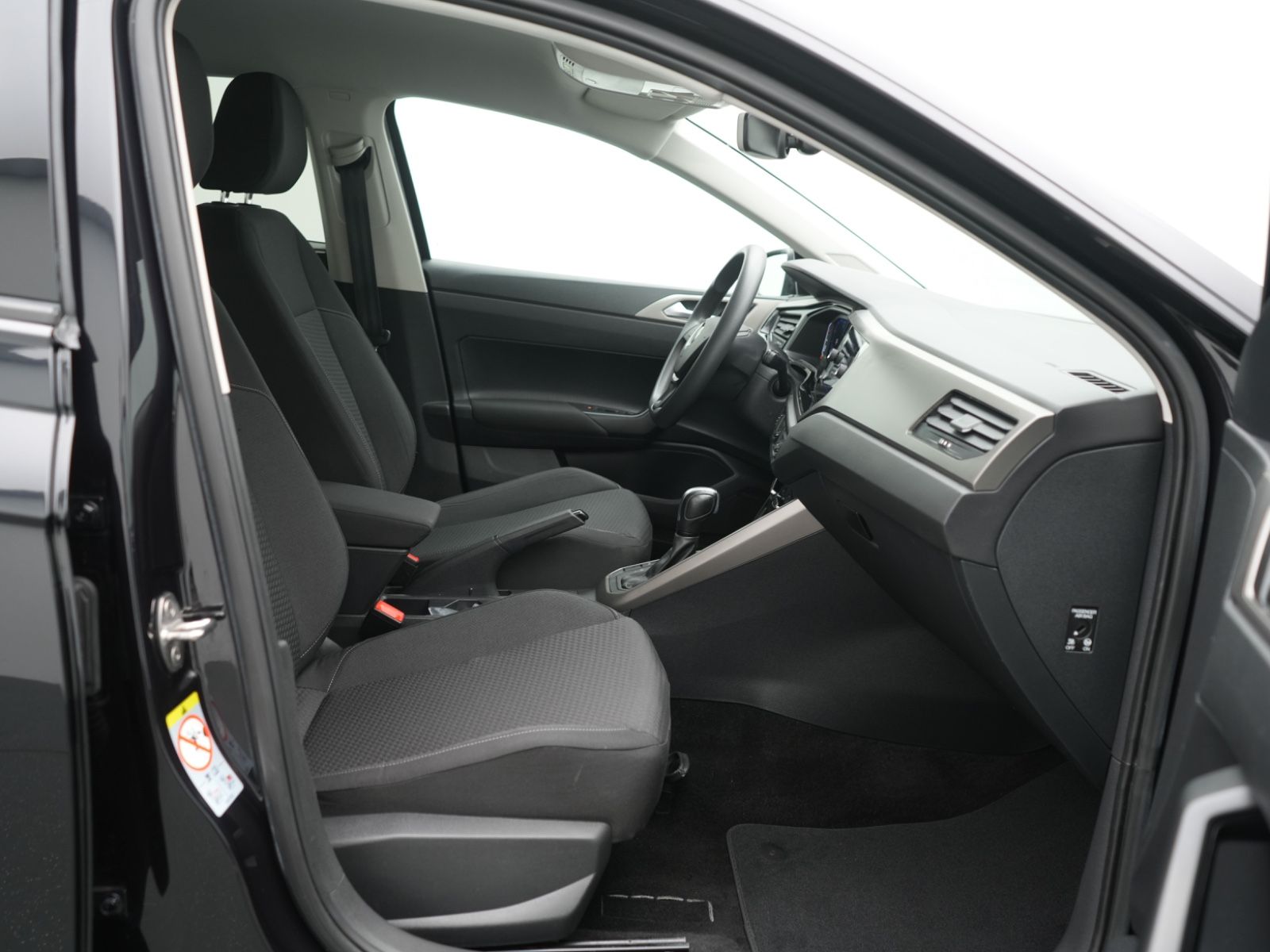 Volkswagen Polo Comfortline DSG - Samsaru's Car Outlet