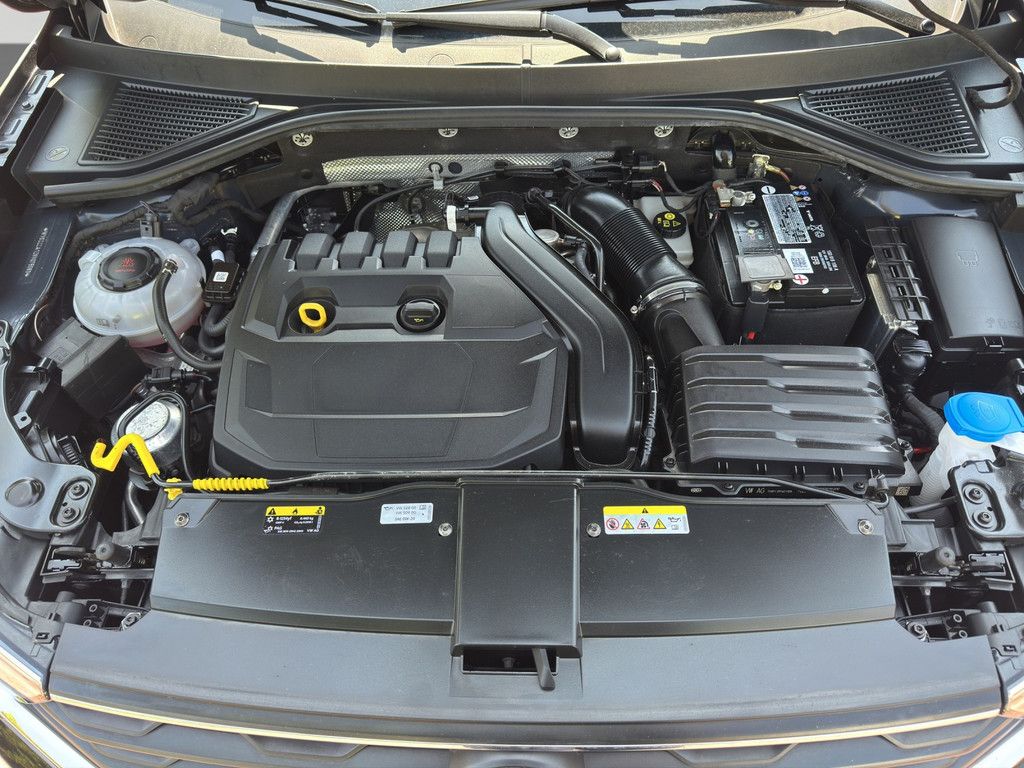 Volkswagen T-Roc 1.5 TSI Style DSG - Samsaru's Car Outlet