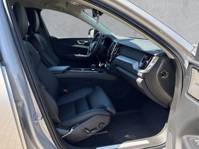 Volvo XC60 Plus Dark B4 Diesel 20''LM Standhz 360kam D