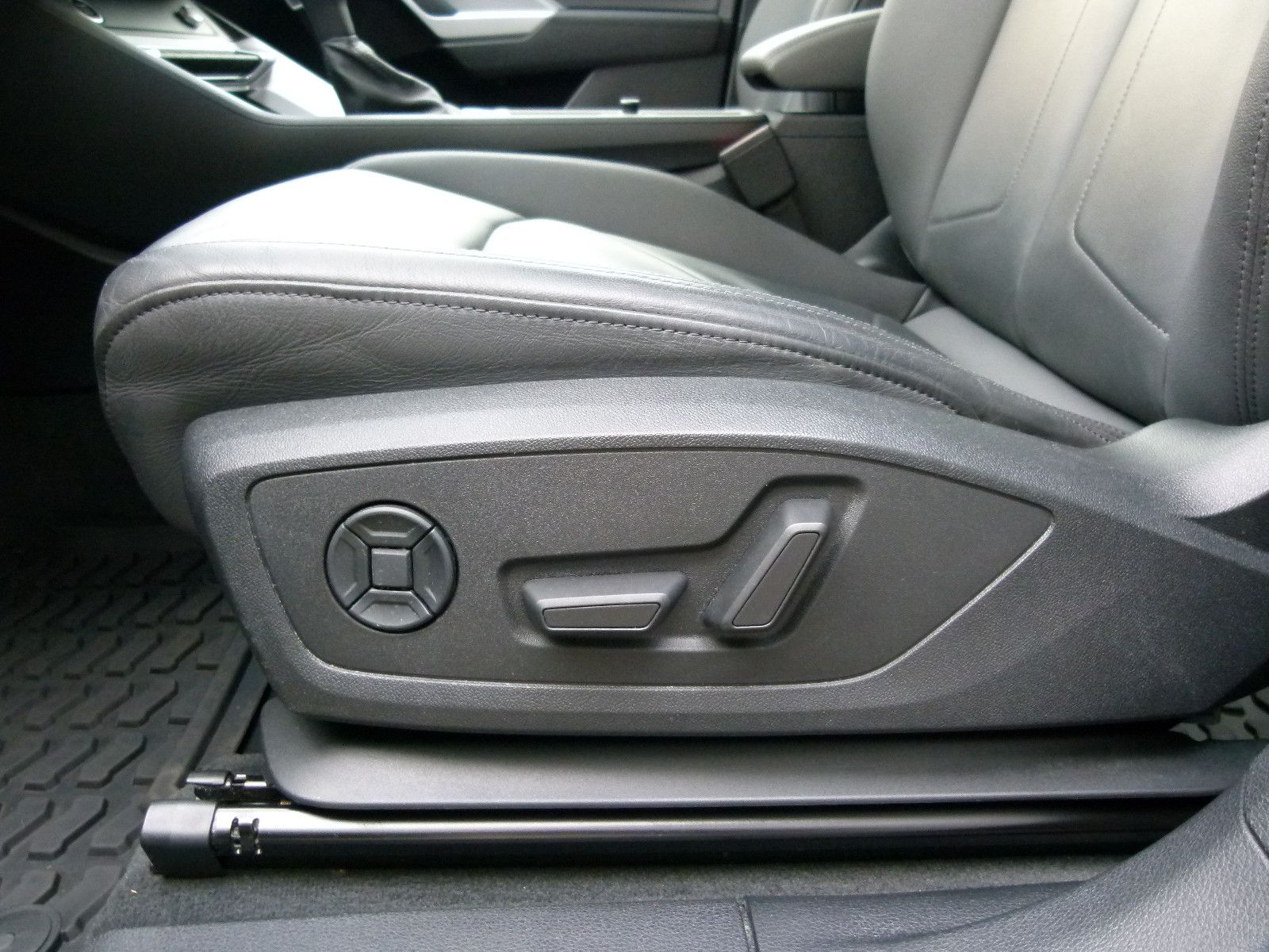 Audi Q3 Sportback 45TFSI quattro S-line - Samsaru's Car Outlet