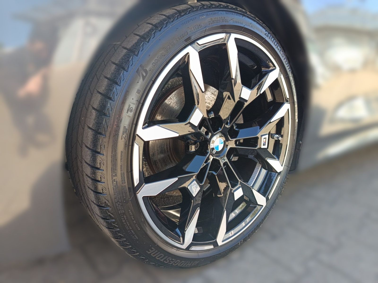 BMW 320d Touring+M SPORTPAKET+ANH.KUPPLUNG+LIVE COCK